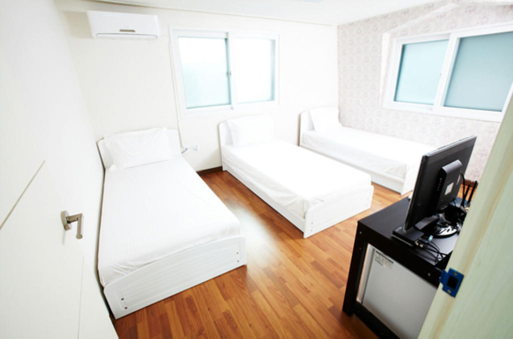 24 Guesthouse Gangnam Сеул Стая снимка